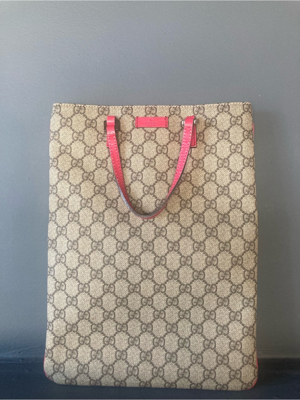 Gucci Beige GG Supreme Tote with Pink Handles